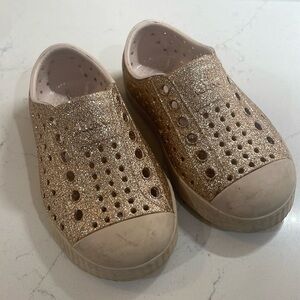 Native Gold Glitter Slip On Shoes C6